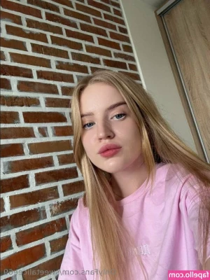sweetalicee69 - Soft warm and pink.