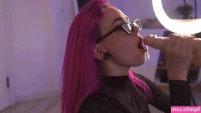 Im_Sarah_Pink [ im-sarah-pink ] - Onlyfans is yelling at me to make content so I guess I ll make