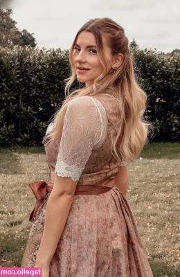 jasmiinsta - I have a shoot coming up next month but I can t decide  what would