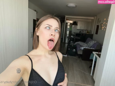 Dasha - I feel like wearing this piece made me extra horny 😂
