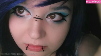 xxsapphiresuccubusxx - Did something slip a peek  Subscribe for more content