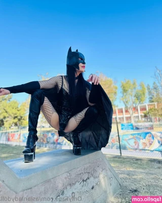 asianladydoll - I look so pretty on my knees