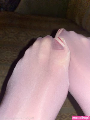 nylonskitten - Swipe for a reflective sneak peek  Have you seen these reflective