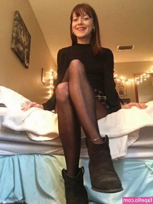 nylonskitten - One week until Christmas