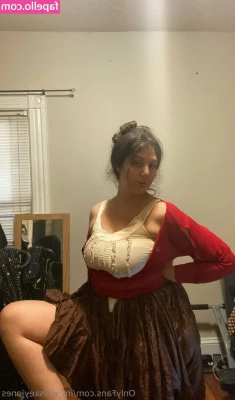 im_whiskeyjones [ im-whiskeyjones ] - How pretty do I look today dzaddy