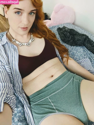 ericacherry - boobie smoosh