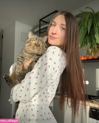 hollybay_paid [ hollybay-paid ] - What's for dinner? 🍴💕