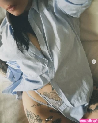 Miezekatz Caro [ miezekatz-caro ] - I don t owe explanations to anyone watching while I jump into the