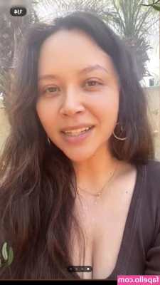 Melissa O'Neil [ melissa-o-039-neil ] - Swipe to undress me  New super hot video of me taking a big woody in