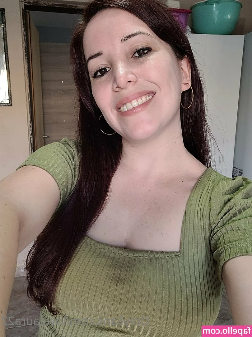 lovelaura22 - Woke up with my balls so full and heavy  I had to pop off a quick nut