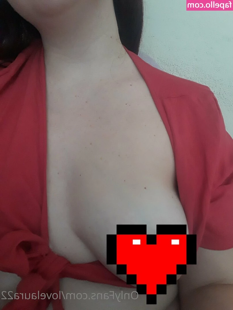 lovelaura22 - If you see this, DM me tonight . I want to have some fun 😈