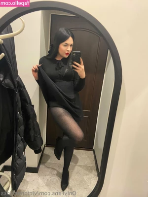 victoriaskinks - Happy Friday the 13th babes  Here s an oily tiddies video for you