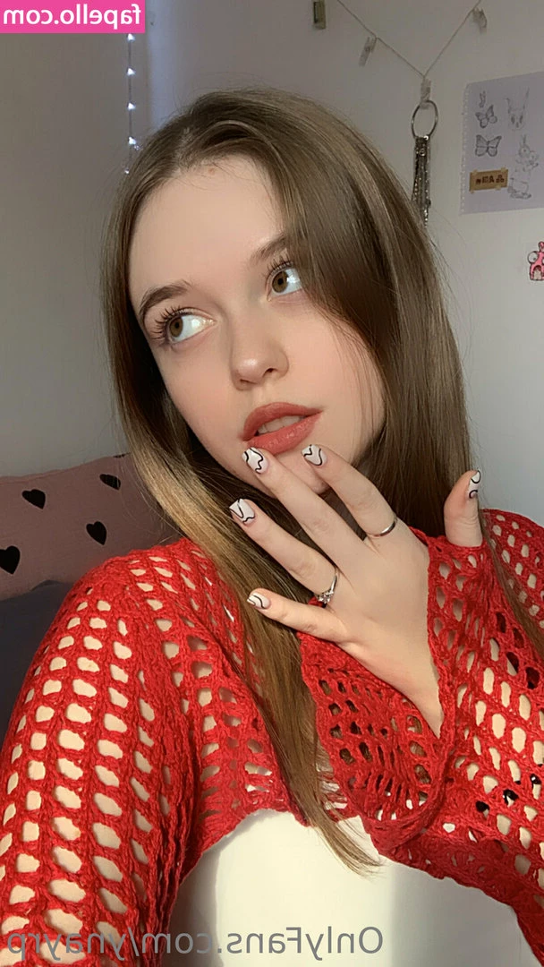 ynayrp - Beautiful @rosasphynx is an Curly haired nineteeen squirter😋