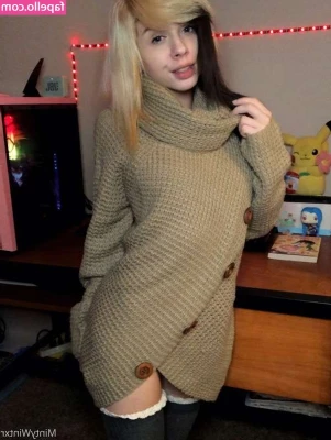 mintysesh - I m going out with the girls  help me choose which outfit    also