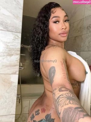 dymendxrosae - Hey guys what u wanna see   What will get me some tips xoxo