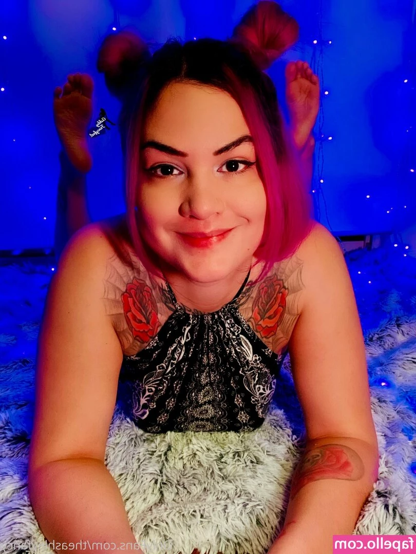 theashleyfancy - Look what s under my dress