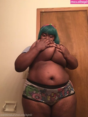 Submittress - Last night playing with my friend  sucking cock and having a great