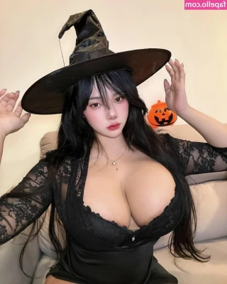 _kermitmeji_ [ kermitmeji ] - Happy Titty Tuesday sexy friends   ThinKin about it ThinKin about it
