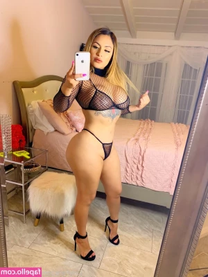 PriscillaSweetz - Random selfie  But anyway  from now on I ll do a random raffle for