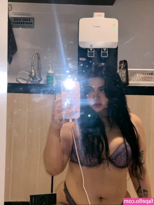 Dea Ayu [ dea-ayu ] - I just sent out a vid of me sucking a cock    go check it now