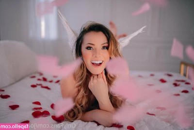 joaniebrosas - Summer is so hot