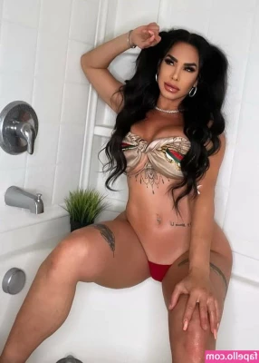 Lis Vega [ lis-vega ] - 7 wks since surgery now feel mostly healed  5 more weeks till i can