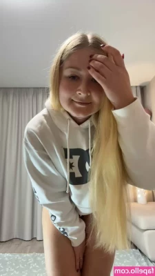 blondeany - thanks to everyone who helped me make this cosplay! some videos are