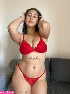 cutejosie - Here to steal that tongue of yours...for fun 🤭🌸