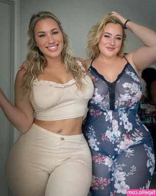 Sweet Margs [ sweet-margs ] - What has everyone been up to today? 🥰 your queen wants to know