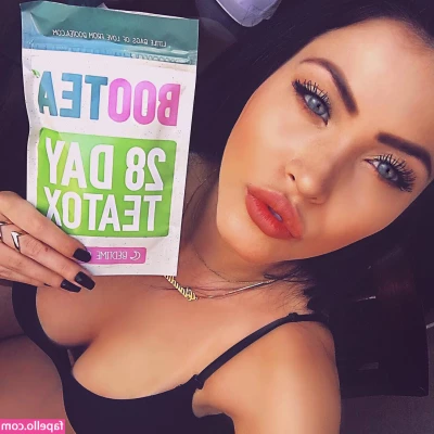 Claudia Alende [ claudia-alende ] - FIRST PERSON TO TIP $57 gets a 5 minute custom with their name and