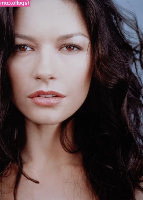 Catherine Zeta-Jones [ catherine-zeta-jones ] - Something has come up and won t be on tonight  Catch up tomorrow xxx