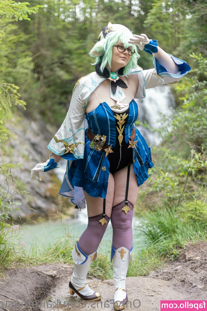 kaitemasu - I went through DD this morning, to get my sugar/caffeine rush on, for