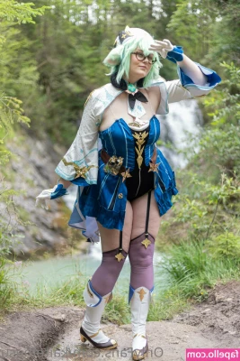 kaitemasu - I went through DD this morning, to get my sugar/caffeine rush on, for