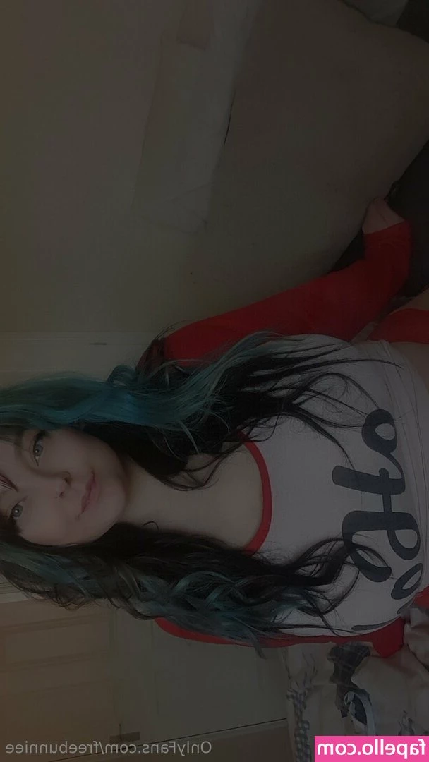 freebunniee - Sexy Saturday 😜