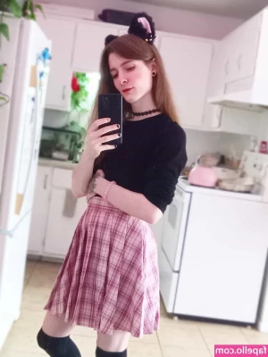 RebiSenpai - Can we play some games, baby? Dm me now, if you do.🥰