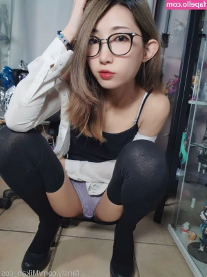 MikanCos - After having wash it s time to moisturize my body and do my hair  Do