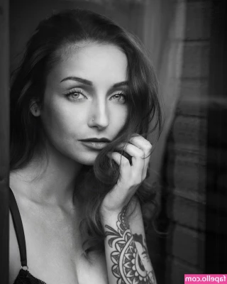 Fabiola Holystone [ fabiola-holystone ] - Do you think my face is cute or would you rather think my body is