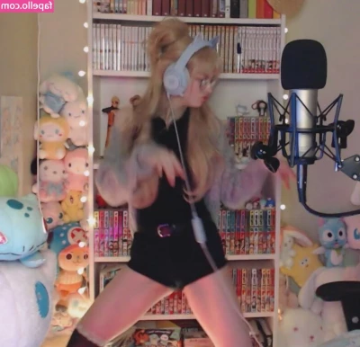 Skymi_chan [ skymi-chan ] - id like my body to be a piece of art to admire