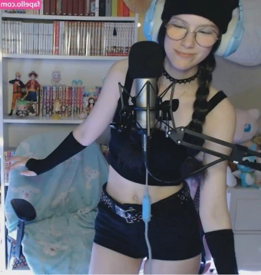 Skymi_chan [ skymi-chan ] - New content coming this weekend