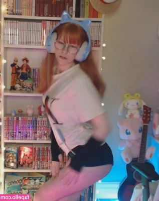 Skymi_chan [ skymi-chan ] - Regalito nocturno  Mañana nuevo video  Gogó