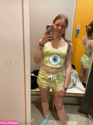 Tambourinexoxo - Hey guys! Sorry for being absent! I haven’t been feeling very