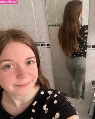 Tambourinexoxo - Feeling a little cheeky today!