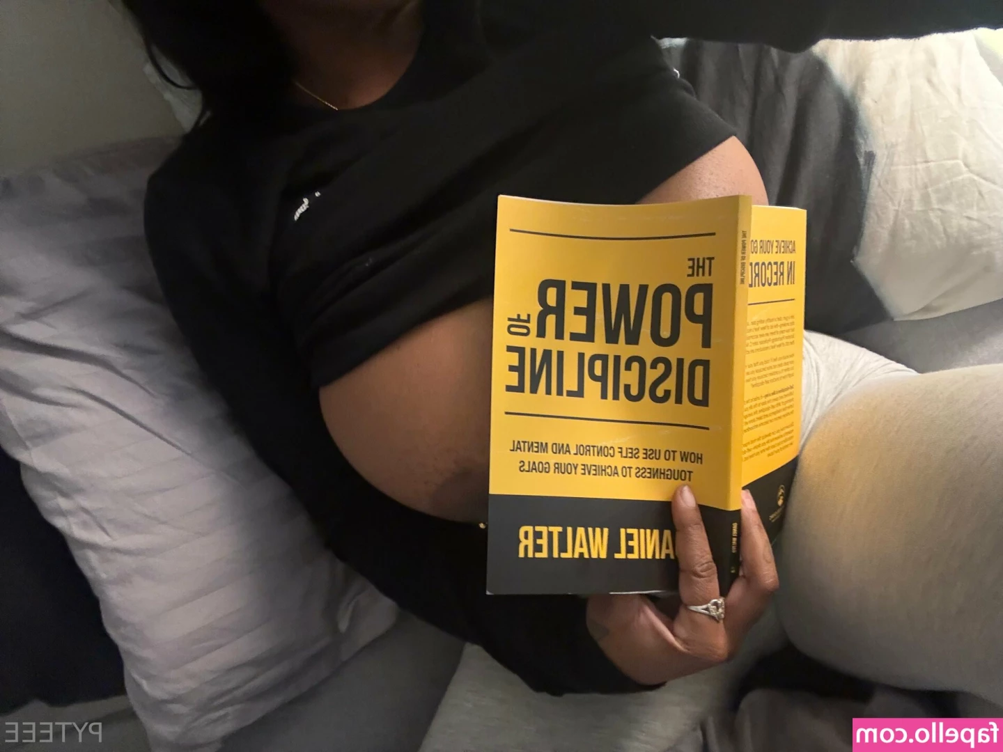 pyteee - me and my baby wanted to say hi 💓