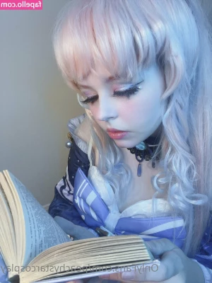 peachystarcosplay - I want someone who worships me from head to toe 💋