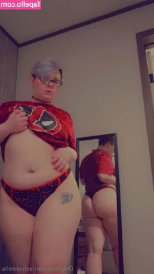 astridstella - I'm online babe, cum chat with me 😘 let's have some fun