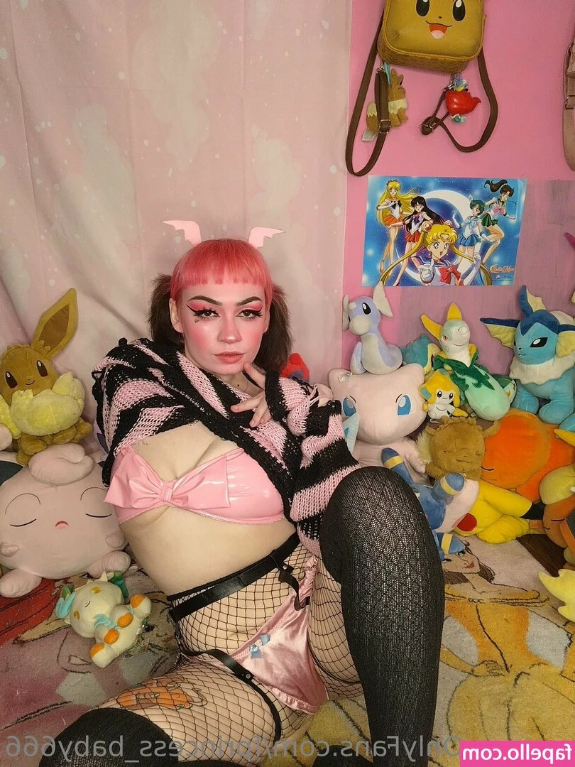 fprincess_baby666 [ fprincess-baby666 ] - astept sa imi spui cat de porno  P poti fi  P