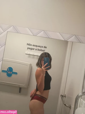 Gabi_2021 [ gabi-2021 ] - Aún me piensas