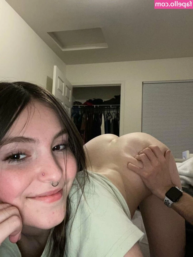 Torrence [ torrence-1 ] - Watch me give the best blowjob in the shower with the water running