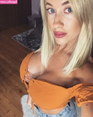 BunnyBlondy VIP [ bunnyblondy-vip ] - Should we start a liketoknowit or wishlist and post things we think