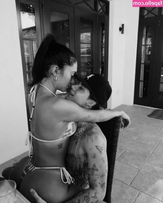 Anastasia Karanikolaou [ anastasia-karanikolaou ] - Training Day: Hotwife Gets Worked Out: @hotwifekara 's husband had part 1